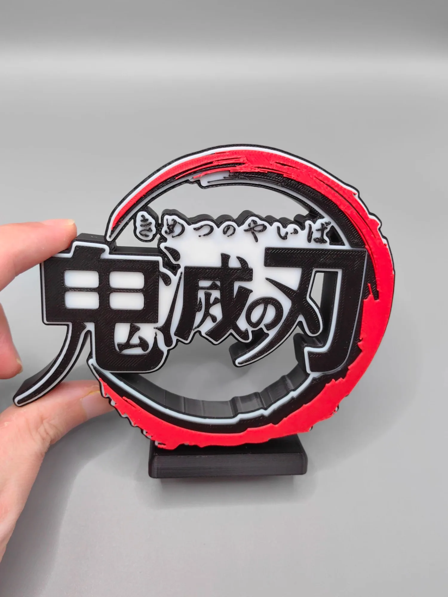 Anime Kimetsu No Yaiba logotip - Anime Cosplay Title reseña y precio