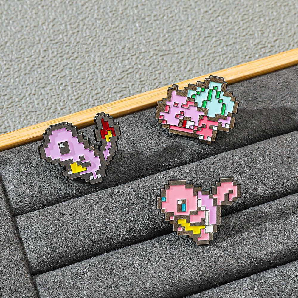 Pin de metal esmaltado de Poké - Anime Cosplay Pokemon reseña y precio